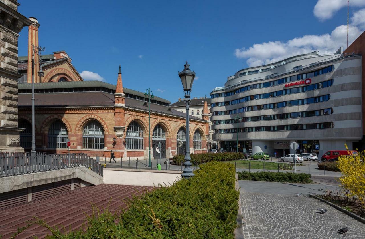 Hotel Meininger Budapest Great Market Hall Exterior foto